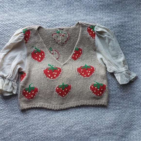 Free People Top Strawberry Jam  Crop - Picture 3 of 6